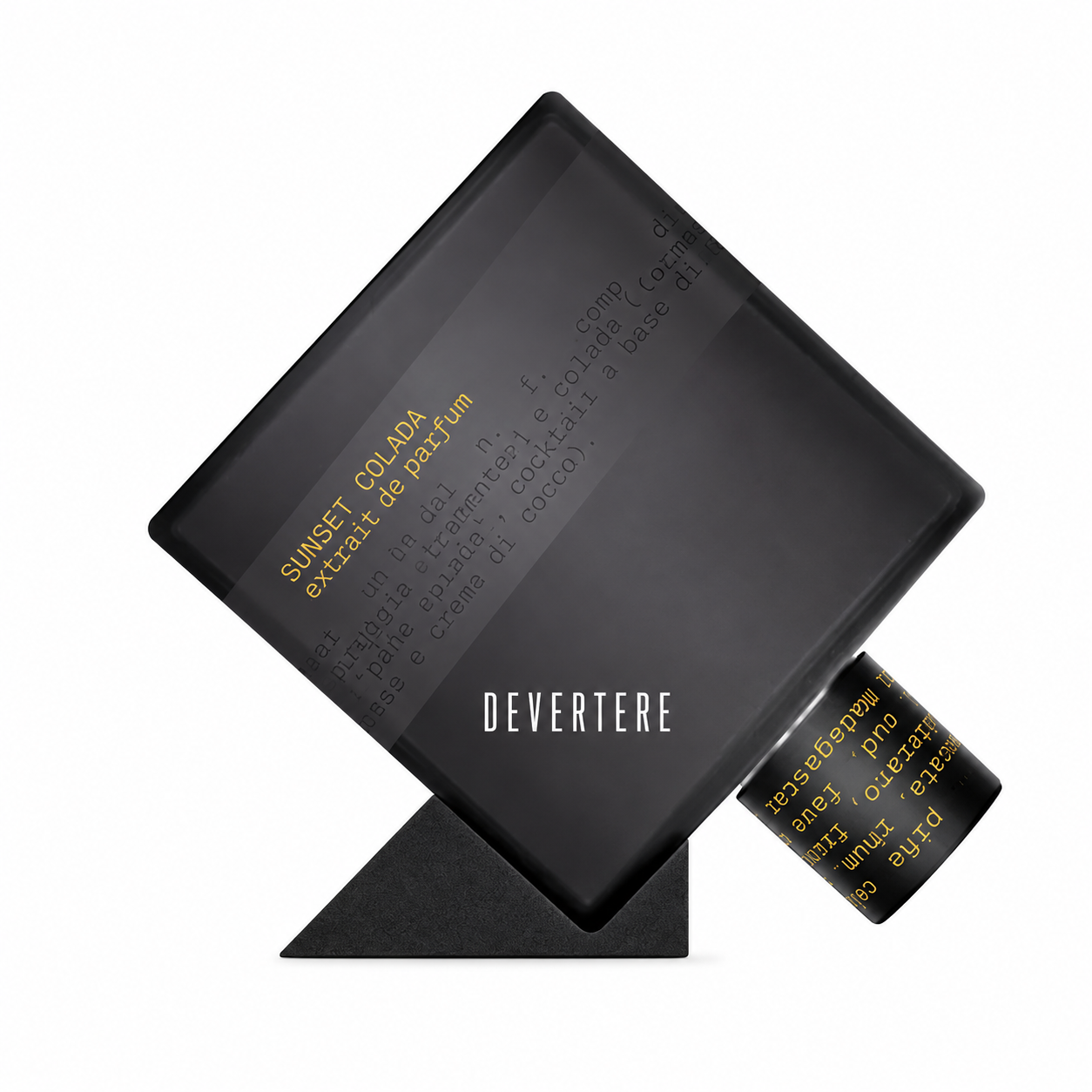Sunset Colada de Devertere, extrait de parfum 75 ml, flacon de face sur fond blanc.