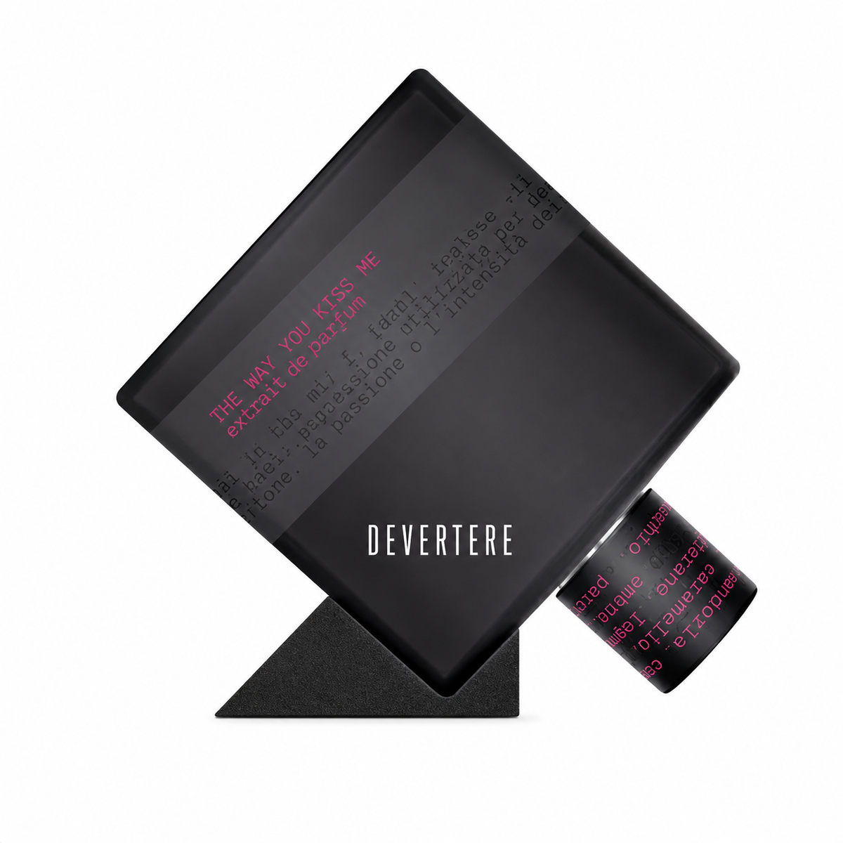 The Way You Kiss Me de Devertere, extrait de parfum 75 ml, flacon de face sur fond blanc.