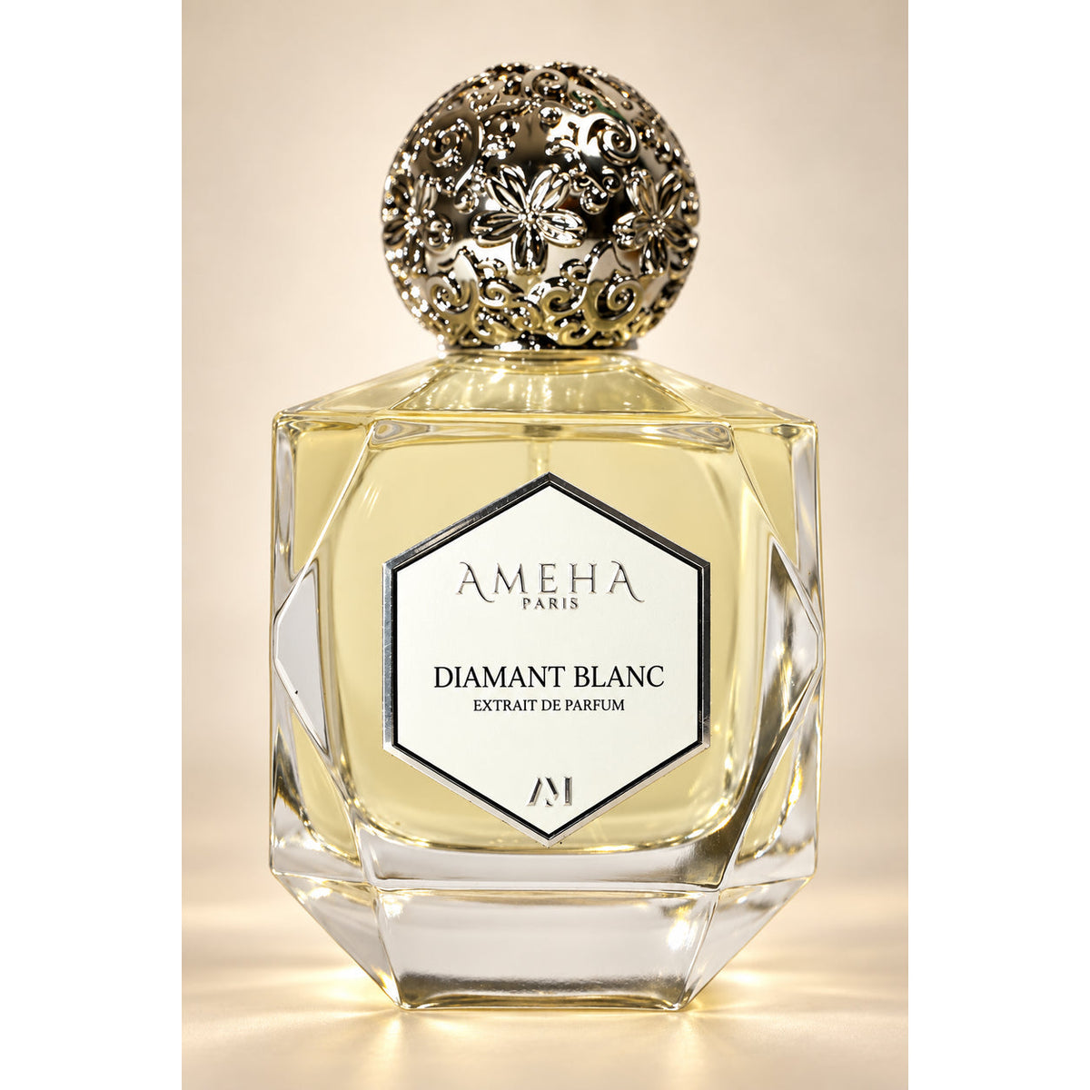 Diamant Blanc d'AMEHA Paris, extrait de parfum 100 ml, flacon octogonal de face sur fond blanc.