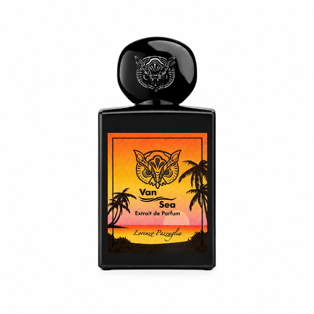 Van Sea de Lorenzo Pazzaglia, extrait de parfum 50 ml, flacon noir sur fond blanc avec étiquette illustrant un coucher de soleil tropical et des palmiers.