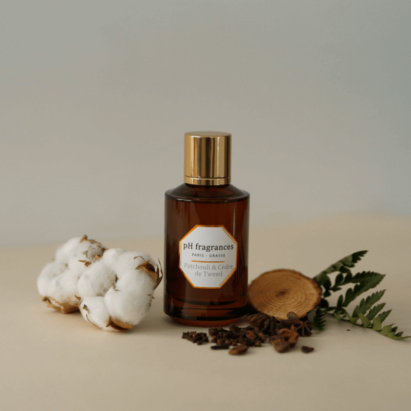 PATCHOULI & CEDRE DE TWEED