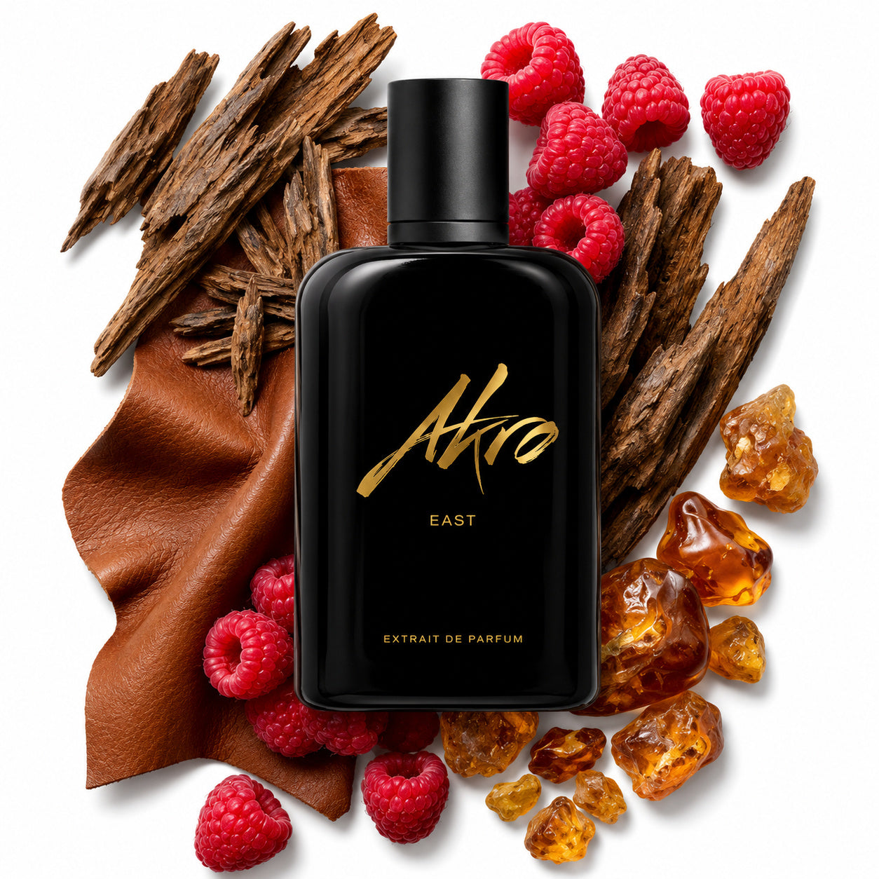 East d'Akro, eau de parfum 100 ml, visuel artistique de la maison.