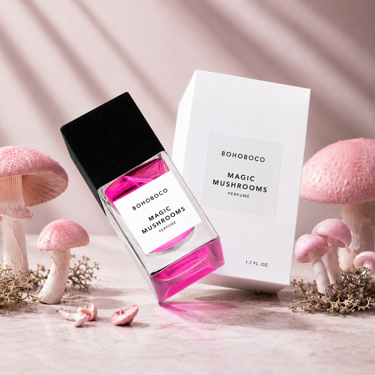 Magic Mushrooms de Bohoboco, mise en scène artistique du flacon d'eau de parfum.