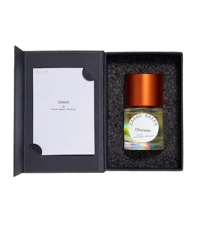 Charade – Extrait de Parfum Floral Ambré