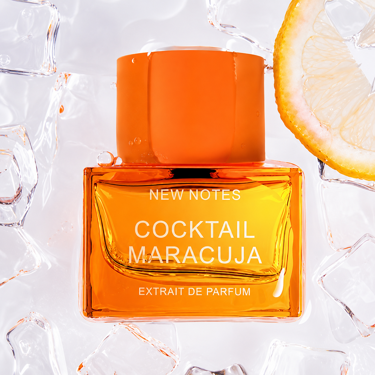 Cocktail Maracuja de New Notes, extrait de parfum, flacon en mise en scène.