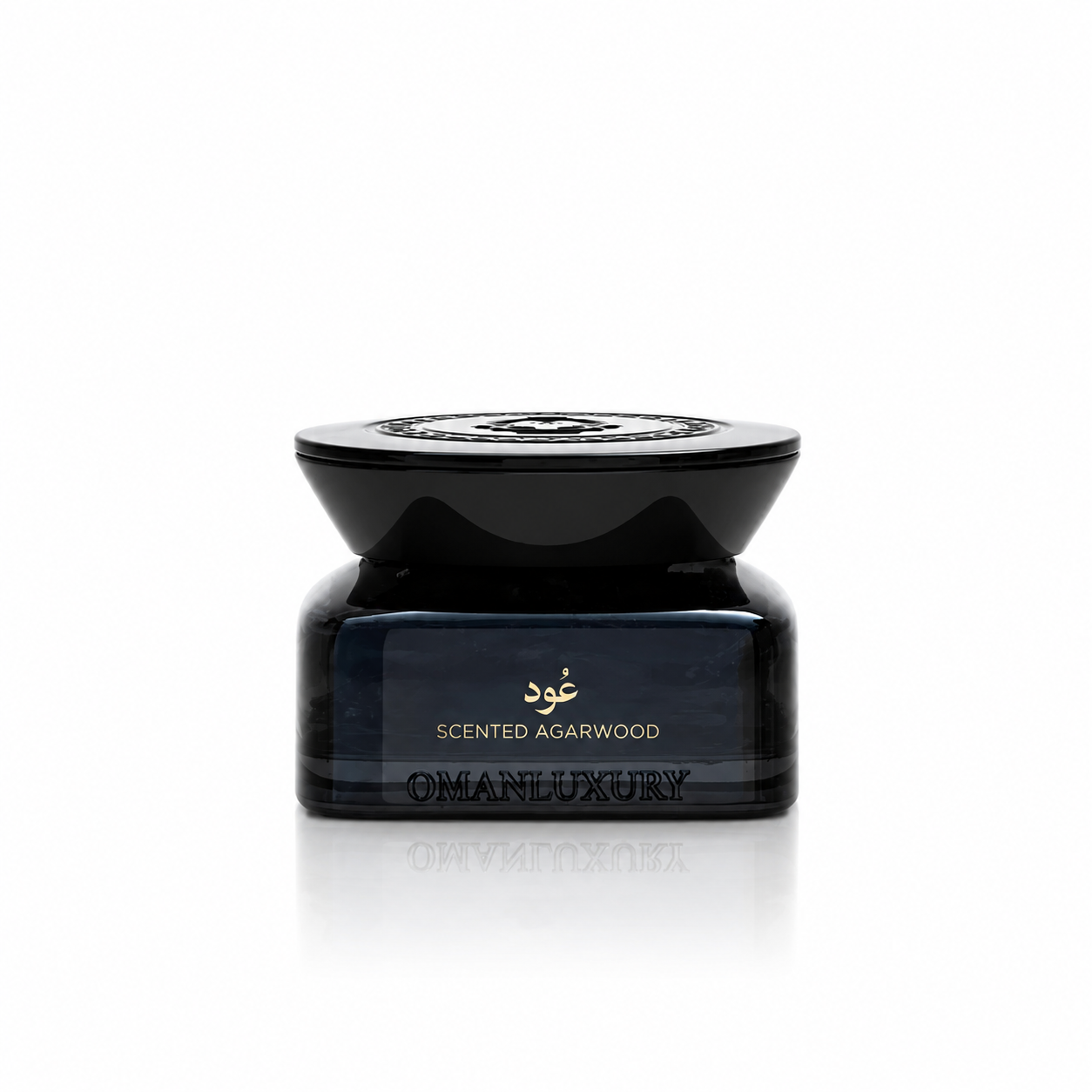 Oud Scented Agarwood by Oman Luxury boîte d'encens sur fond blanc