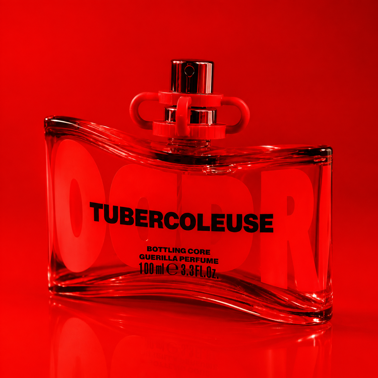 Tubercoleuse de Double Dragon, eau de parfum 100 ml, visuel artistique évoquant la tubéreuse et ses facettes animales.
