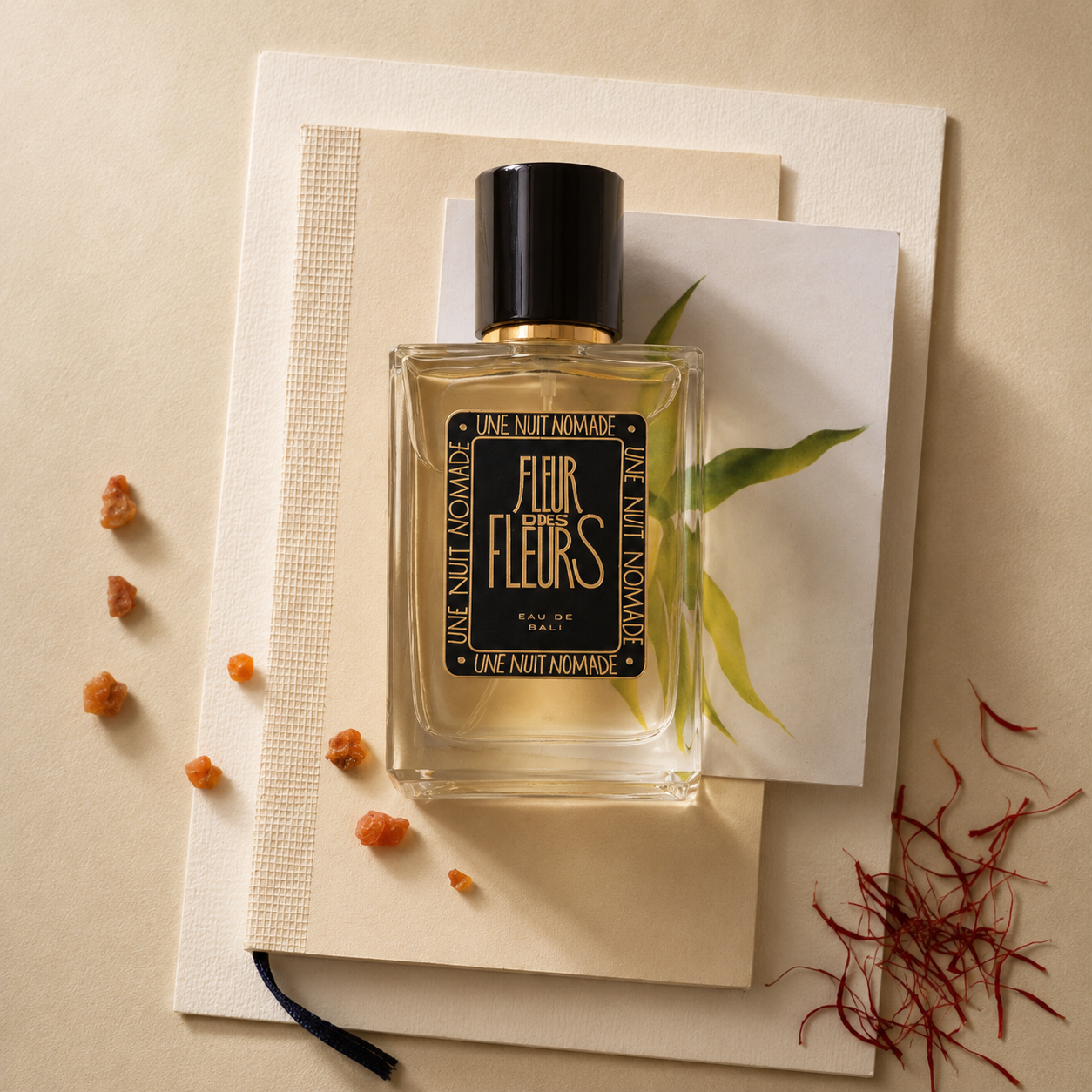 Fleur des Fleurs Une Nuit Nomade Eau de Parfum mise en scène florale avec safran