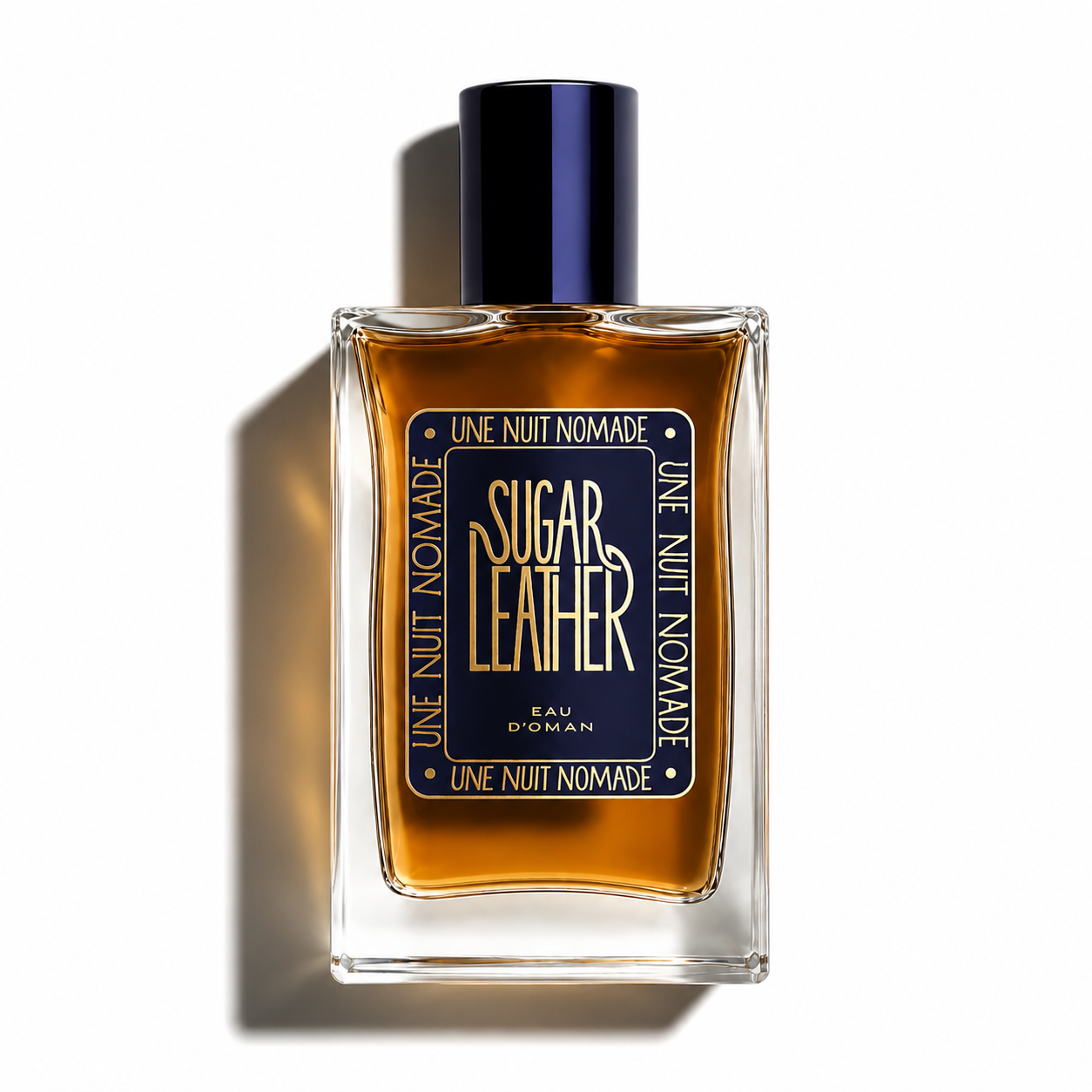 Sugar Leather Une Nuit Nomade Eau de Parfum 50 ml flacon sur fond blanc