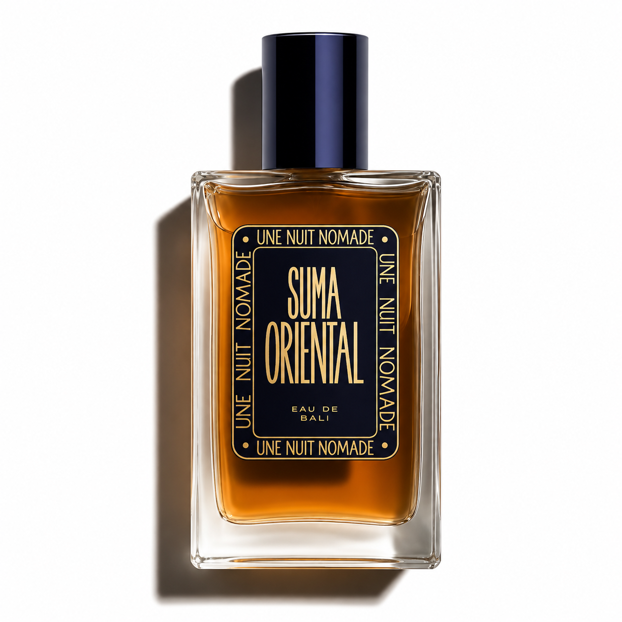 Suma Oriental Une Nuit Nomade Eau de Parfum 50 ml flacon sur fond blanc